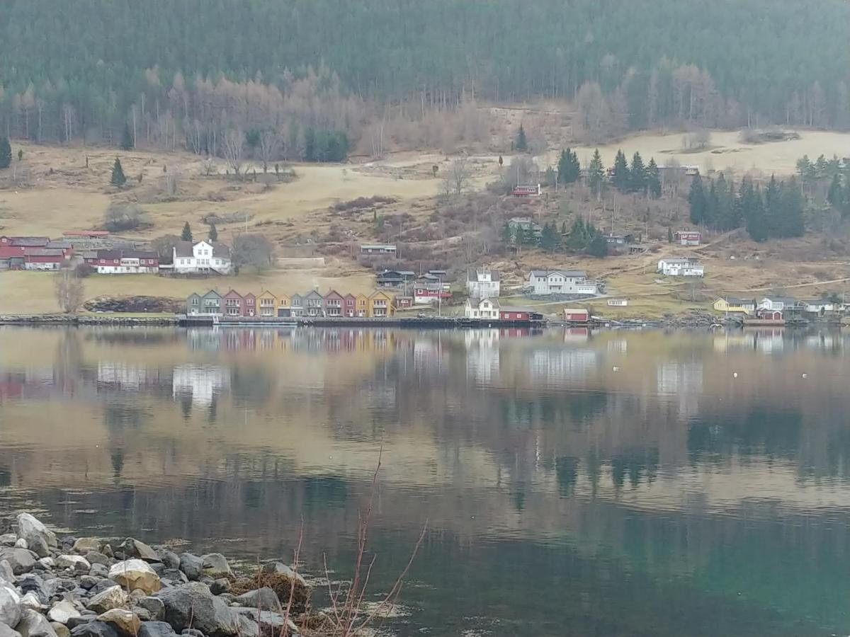 Nedre Amla Fjord Apartment Kaupanger Eksteriør billede