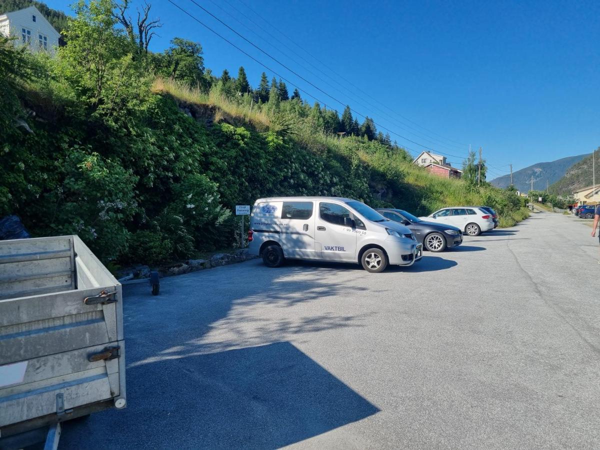Nedre Amla Fjord Apartment Kaupanger Eksteriør billede
